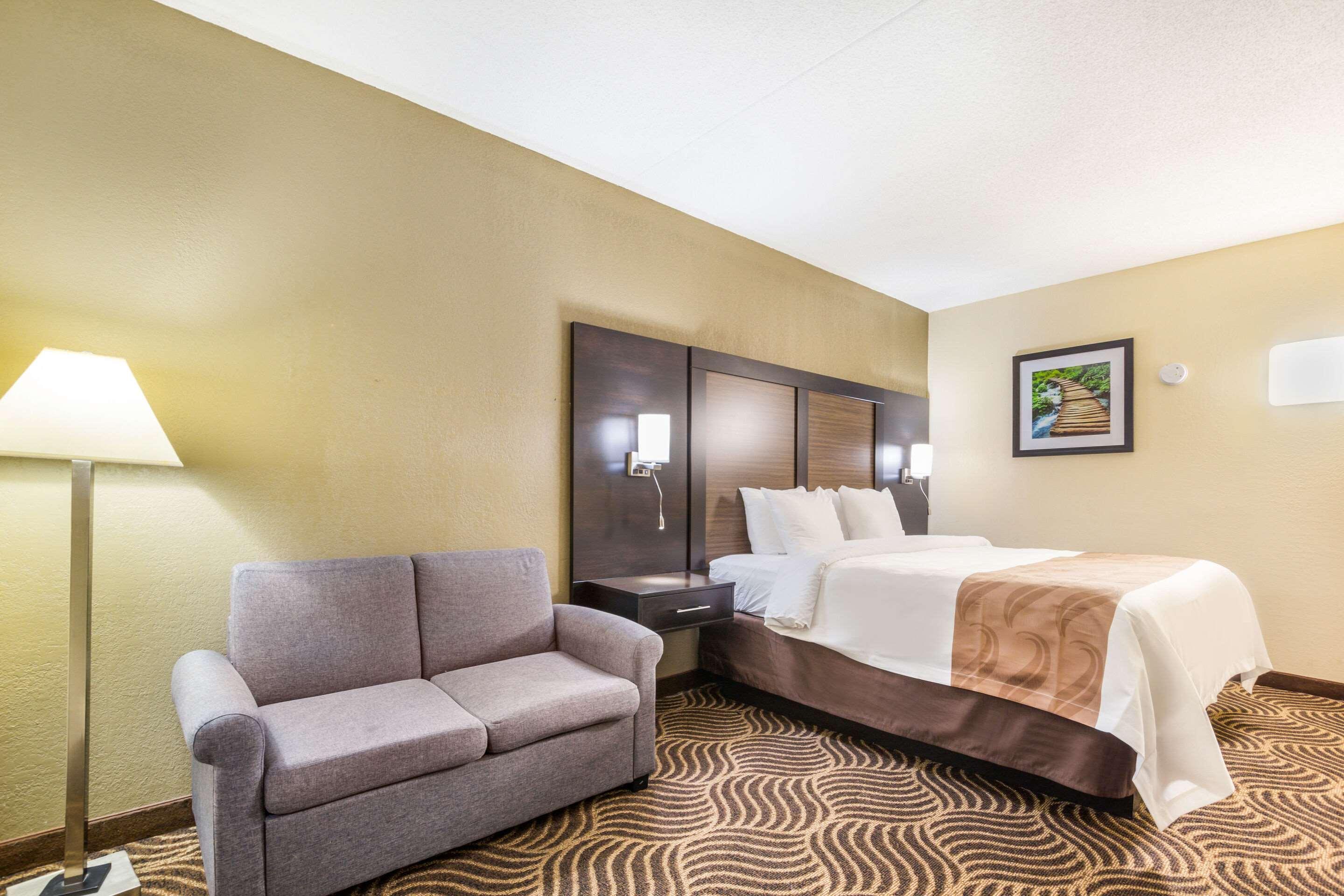 Quality Inn & Suites Florence- Cincinnati South Esterno foto