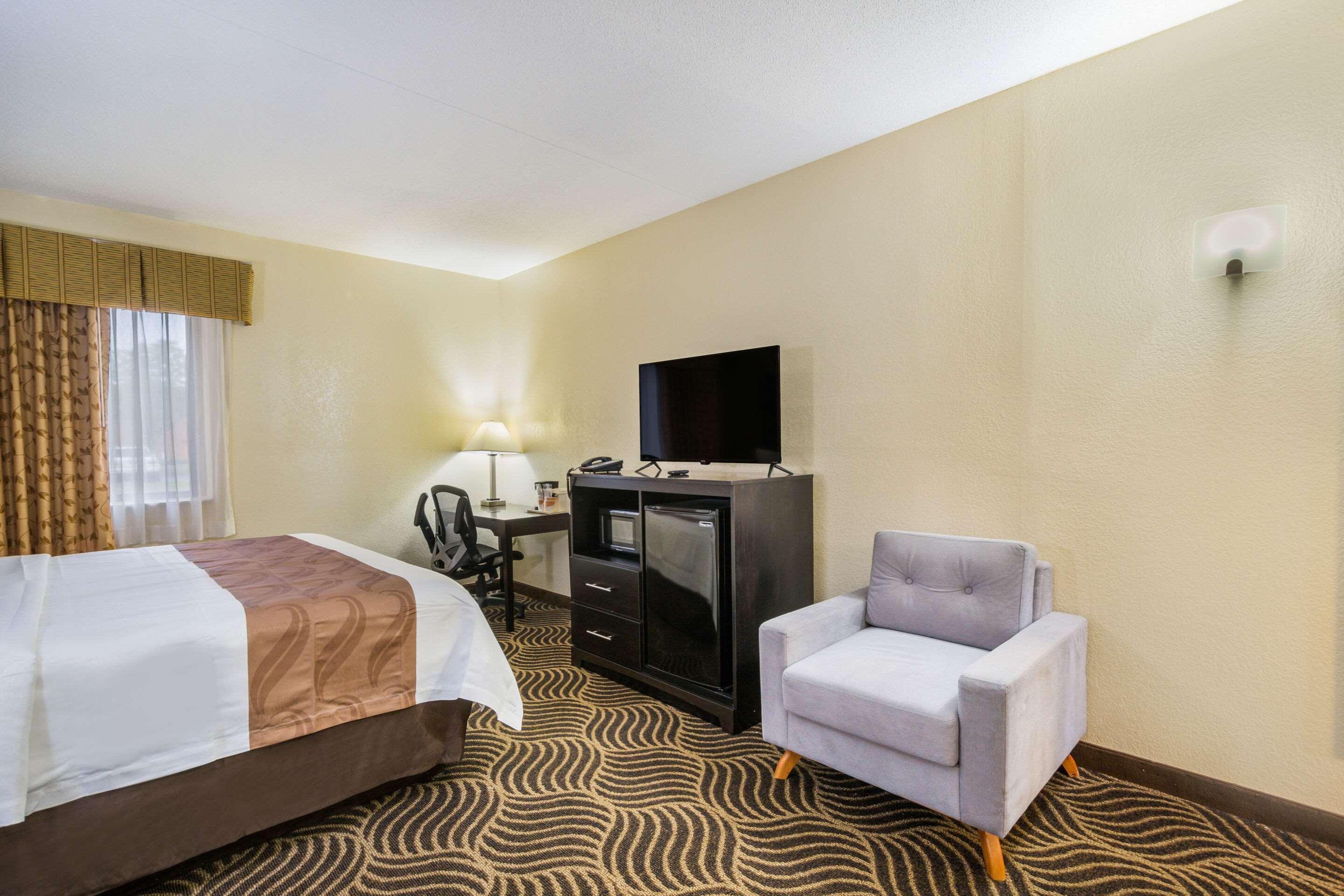 Quality Inn & Suites Florence- Cincinnati South Esterno foto