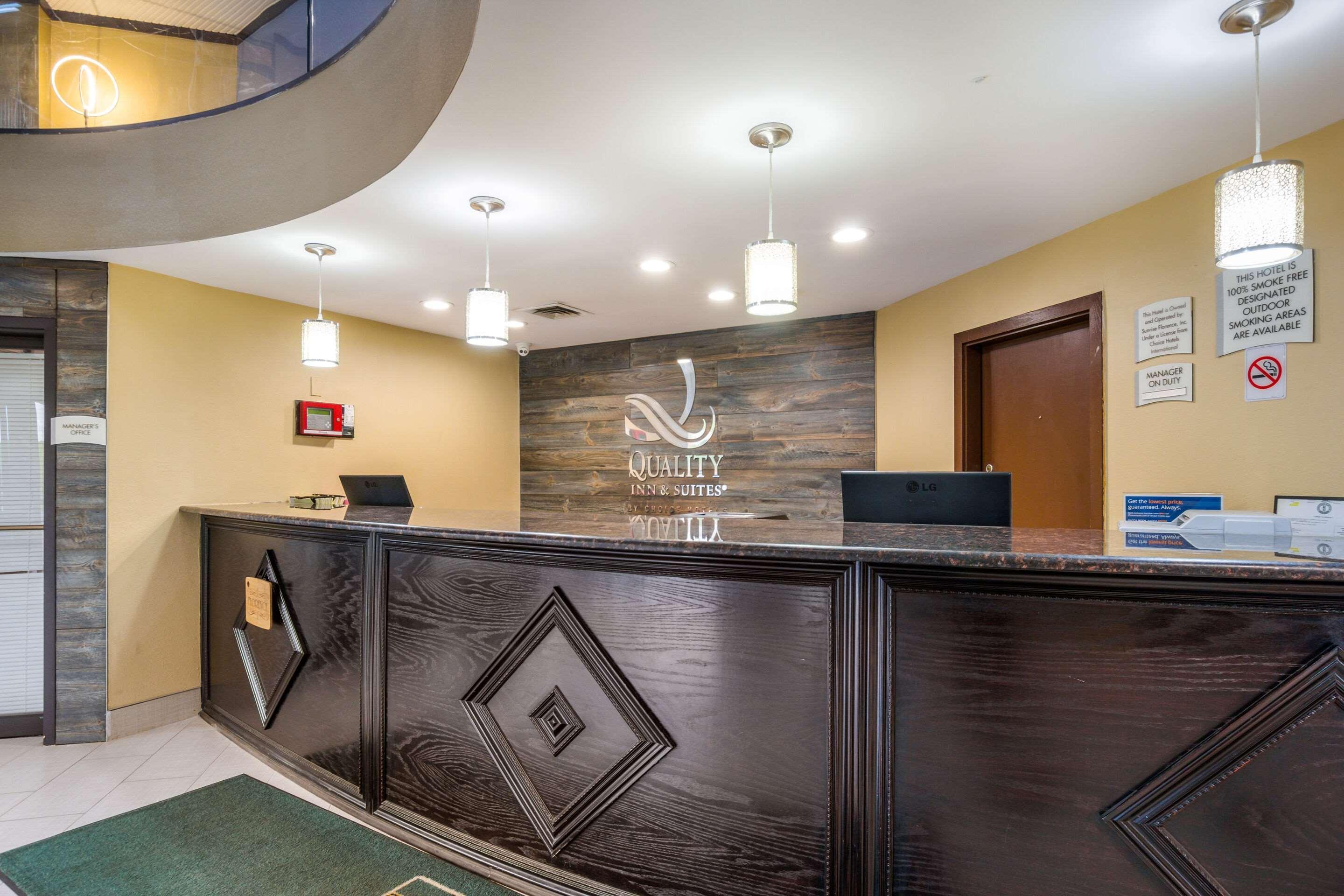 Quality Inn & Suites Florence- Cincinnati South Esterno foto